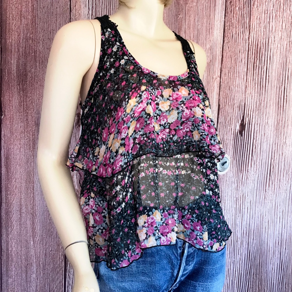 Rue 21 Floral Tank Top Crochet Lace Detail Medium